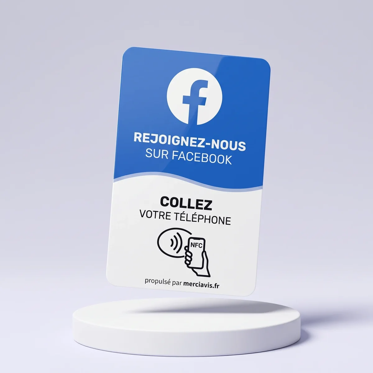Carte NFC MerciAvis modèle Facebook, au format carte bancaire, à tendre au client pour ouvrir la page du commerce